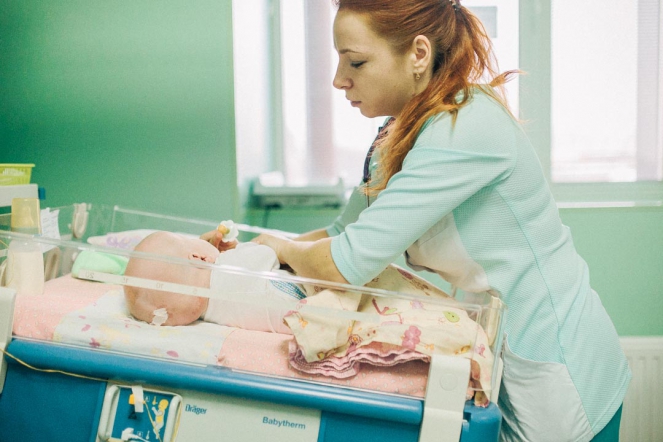 <span style="color: rgb(4, 27, 27);">Неонатологи</span>